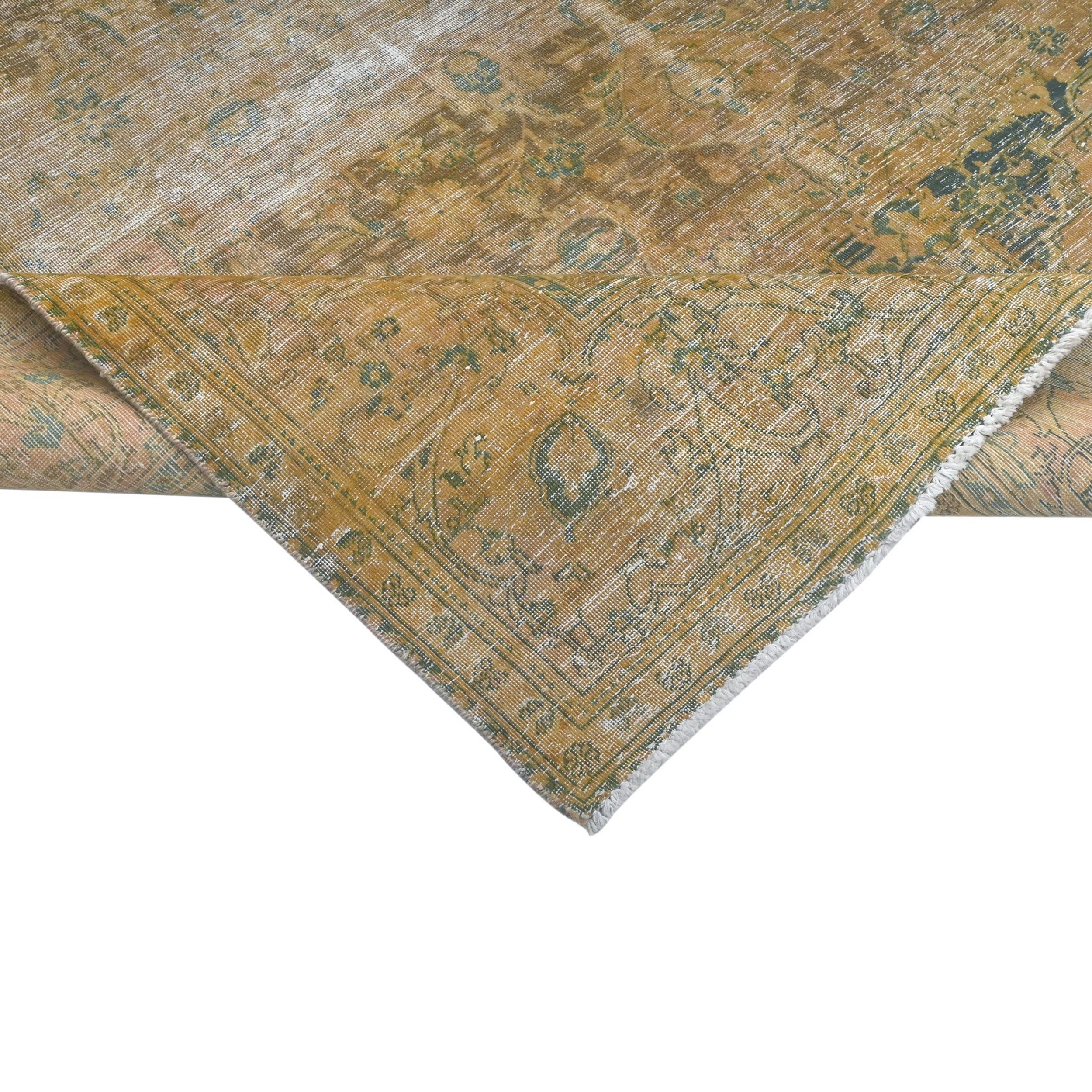 Opaline | 6'7" x 10'4"