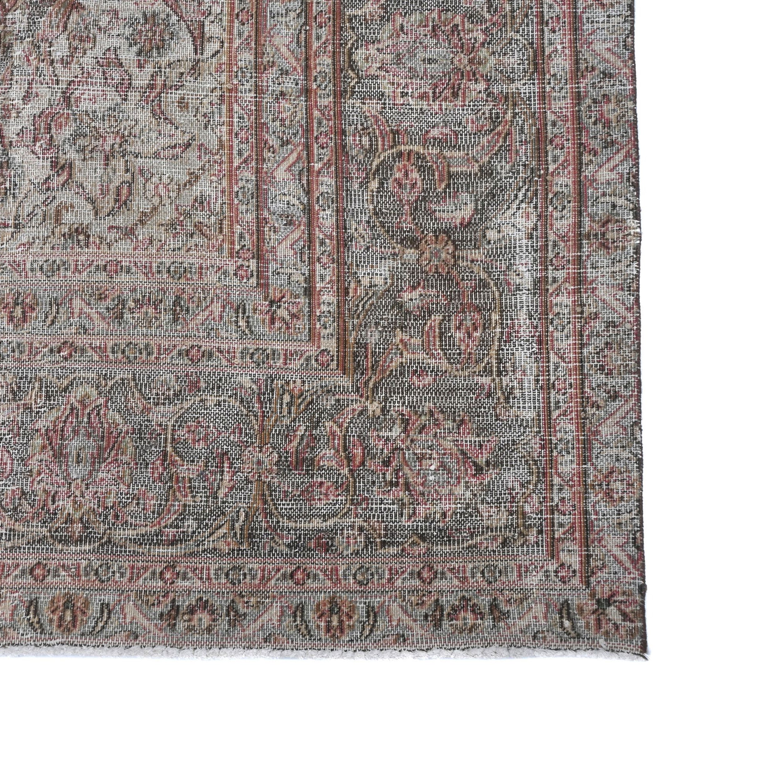 Amaranth | 9'3" x 12'2"