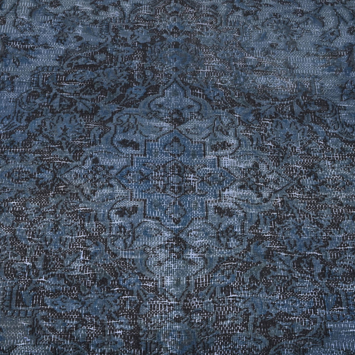 Colette | 7'2" x 10'2"