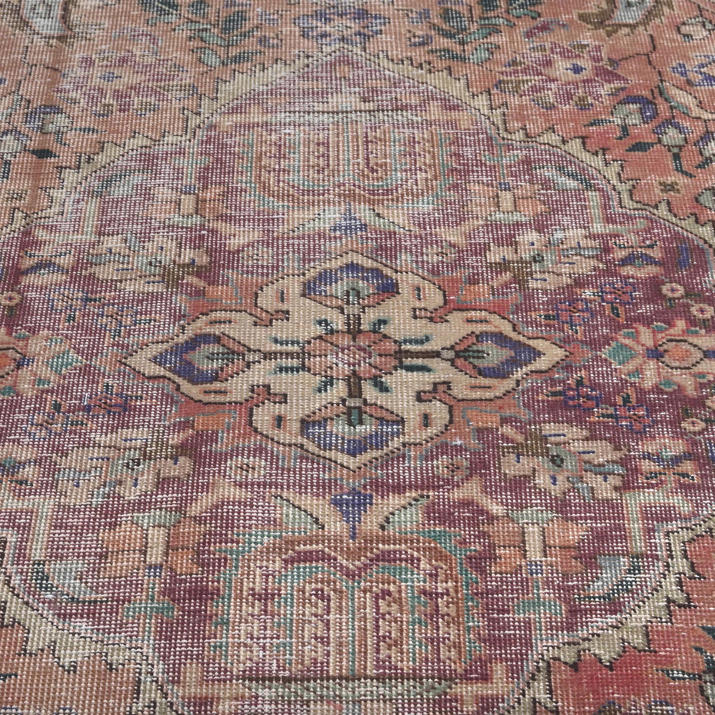 Solenne | 8'4" x 10'10"