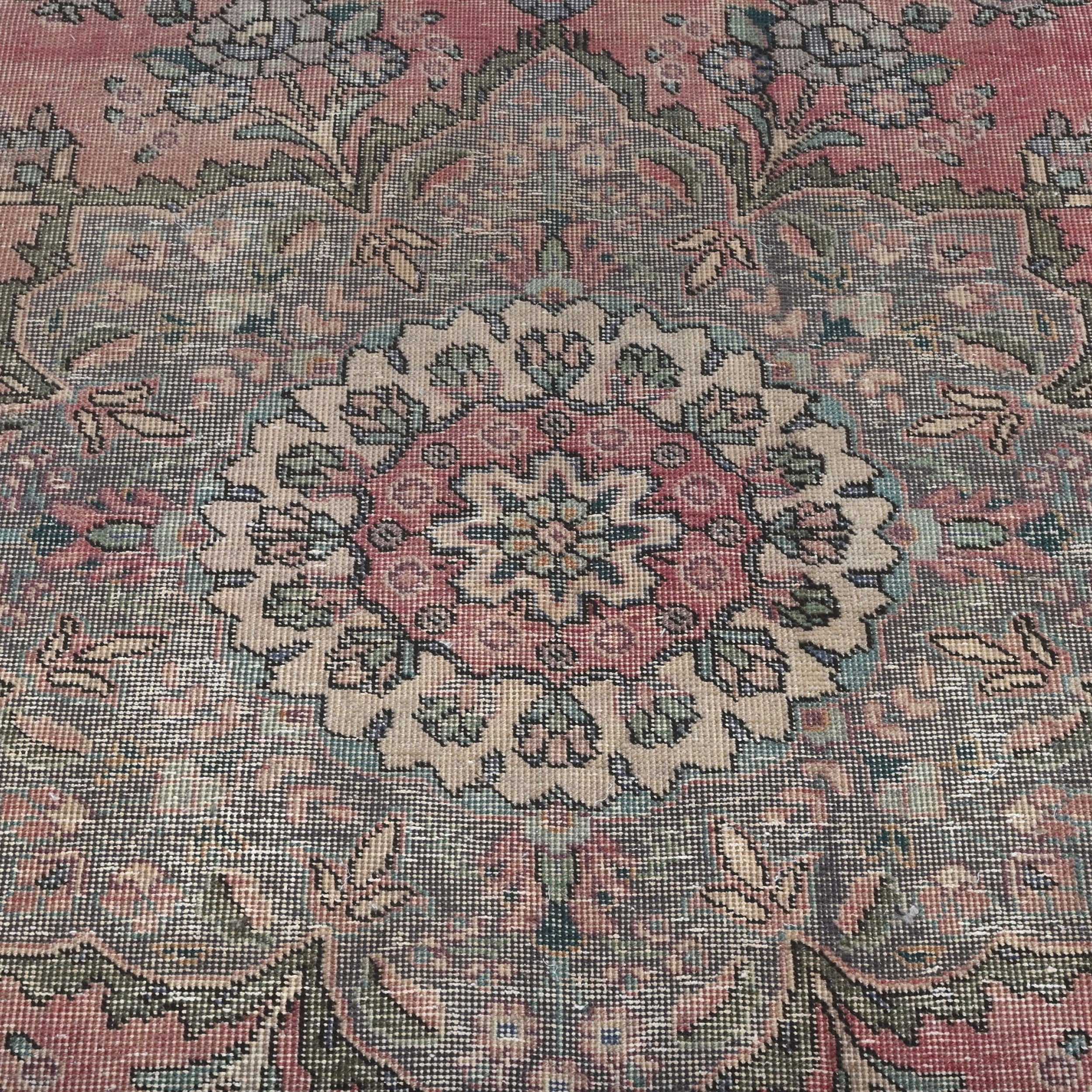 Larkspur | 6'5" x 9'4"