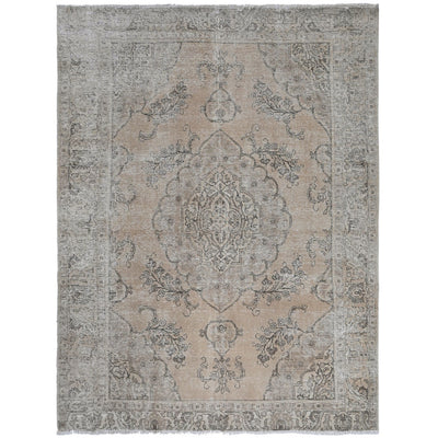 Knotari vintage hand-knotted rug No. A358 with minimal floral medallion design in pale sand, silver gray, aged ivory, taupe, soft charcoal, size 7'9" x 10'2".